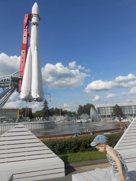 Обновление ВВЦ и дом-перевертыш Обновление ВВЦ и дом-перевертыш