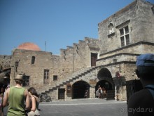 Каменные сказы родосской крепости