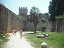 Каменные сказы родосской крепости