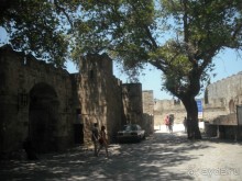 Каменные сказы родосской крепости