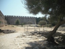 Каменные сказы родосской крепости