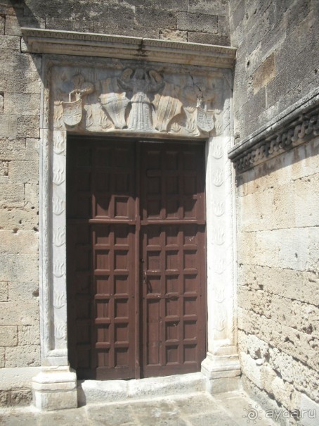 Каменные сказы родосской крепости