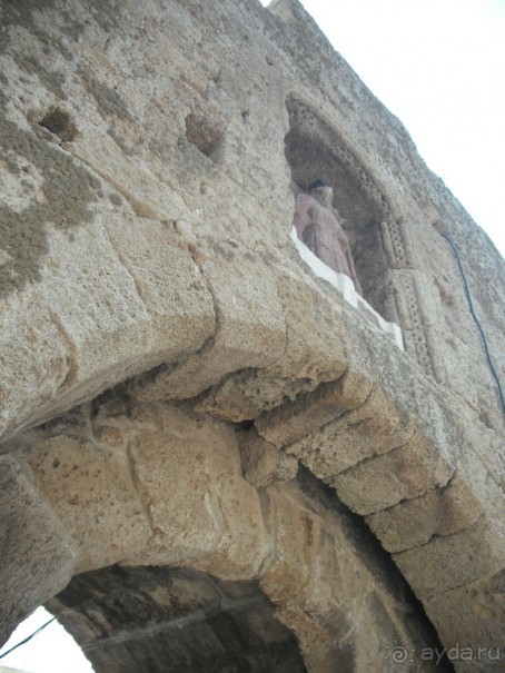 Каменные сказы родосской крепости