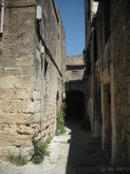 Каменные сказы родосской крепости