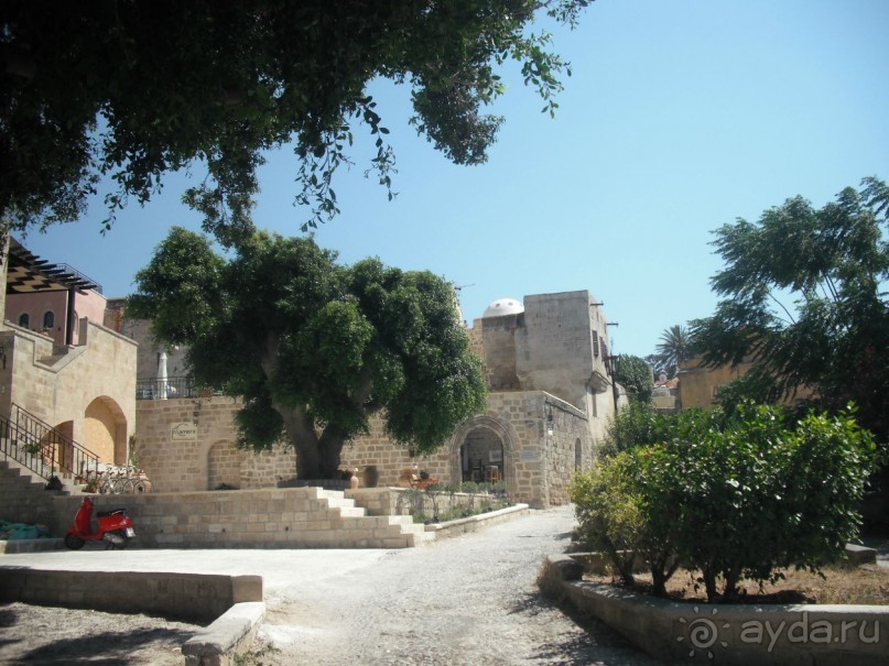 Каменные сказы родосской крепости