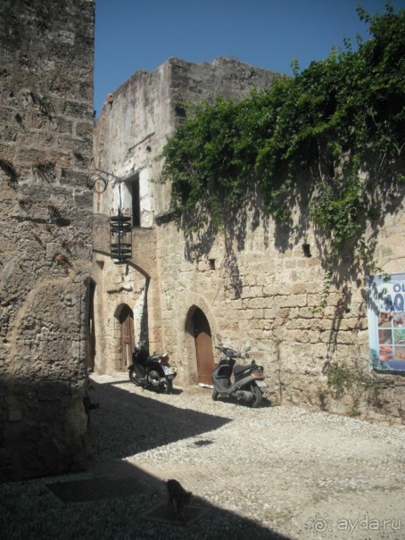 Каменные сказы родосской крепости