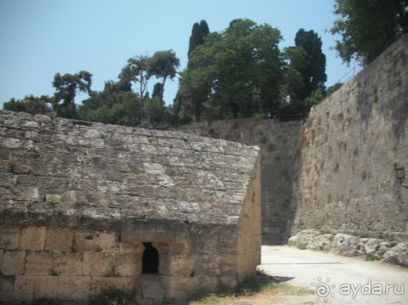 Каменные сказы родосской крепости
