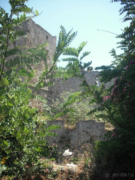 Каменные сказы родосской крепости