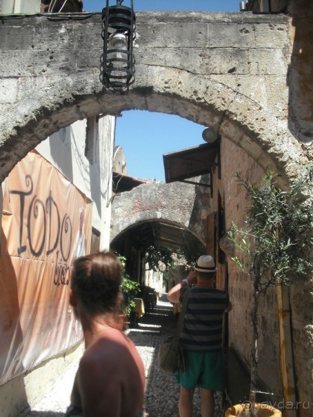 Каменные сказы родосской крепости