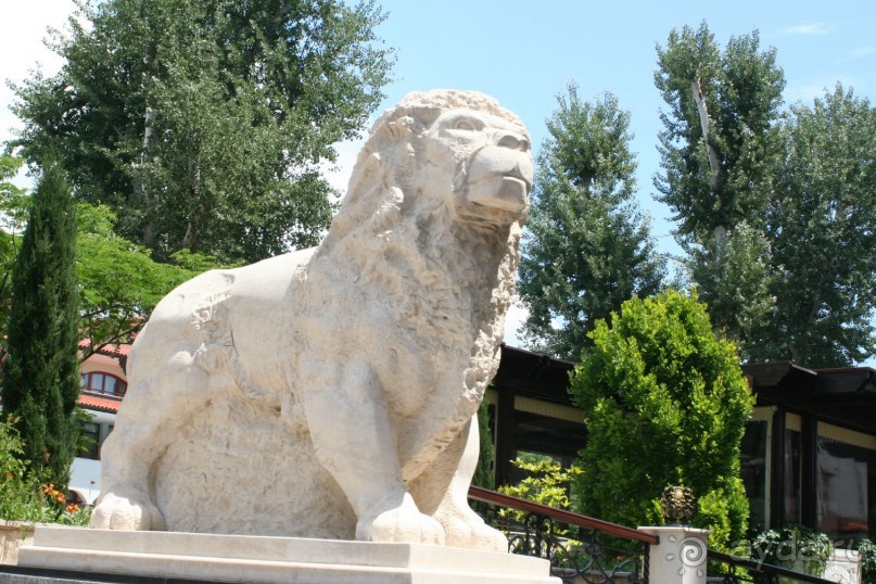 Монументальное искусство курортов Болгарии