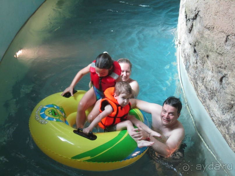 Впервые в аквапарке с детьми
