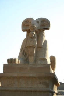 Карнакский храм