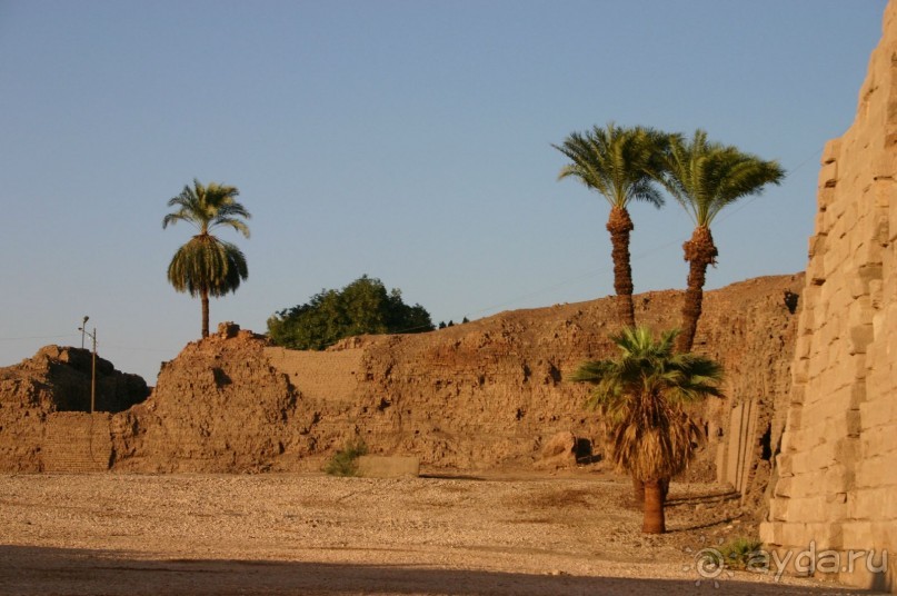 Карнакский храм