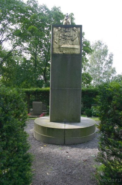 Кладбище галерной верфи