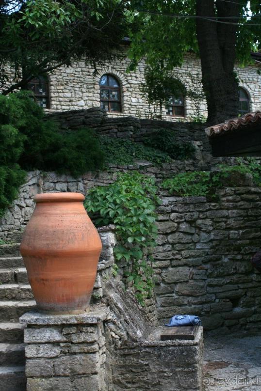 ислам и христианство в саду королевы Марии