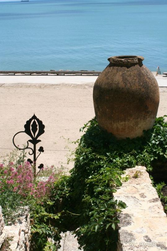 ислам и христианство в саду королевы Марии