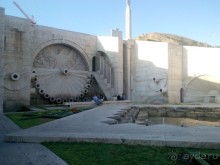 Каскад раскрывает свои тайны постепенно