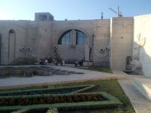 Каскад раскрывает свои тайны постепенно