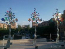 Каскад раскрывает свои тайны постепенно