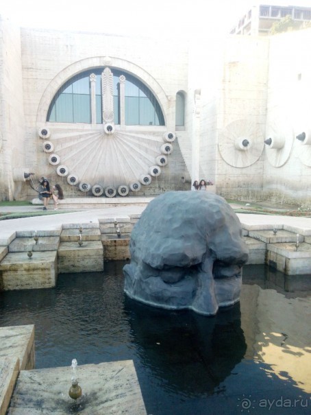 Каскад раскрывает свои тайны постепенно