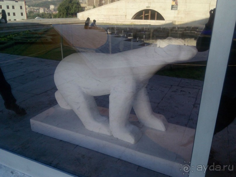 Каскад раскрывает свои тайны постепенно