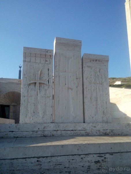 Каскад раскрывает свои тайны постепенно