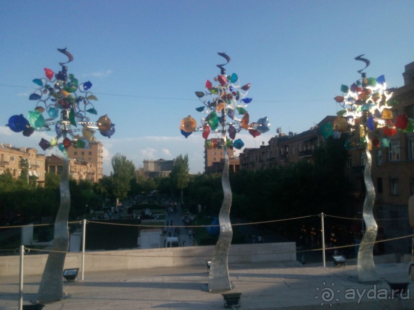 Каскад раскрывает свои тайны постепенно