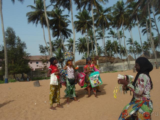 Abidjan,beach,souvenirs