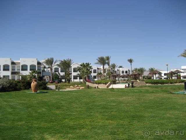 Терр. и море - рай среди зимы, отель среди стройки