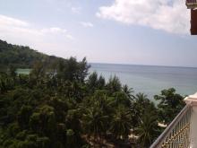 Отдельный пляж в бухте на Патонг-бич