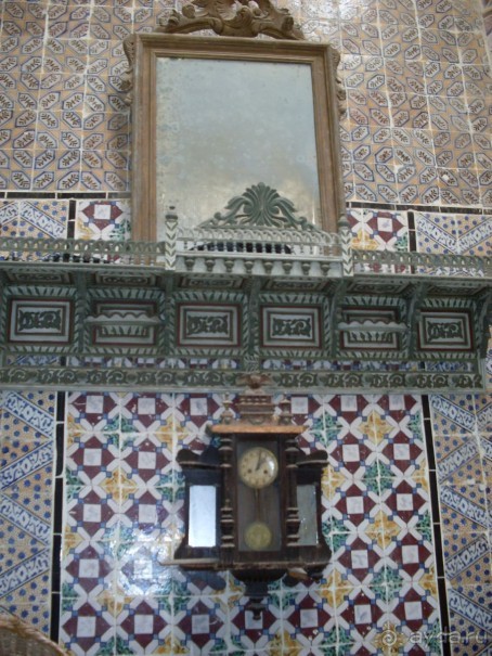 ТУНИС в апреле 2012г.