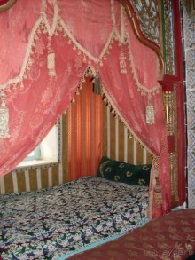 ТУНИС в апреле 2012г.