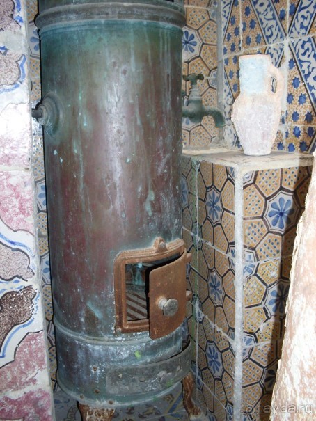 ТУНИС в апреле 2012г.