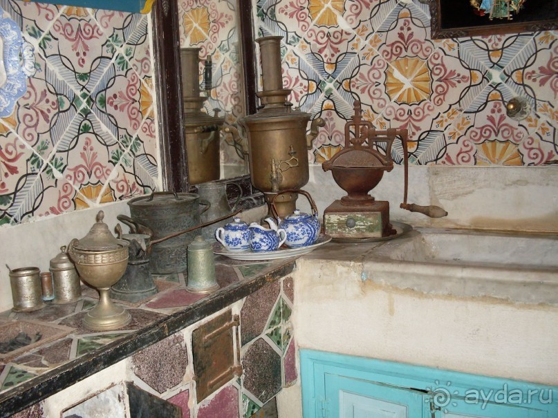 ТУНИС в апреле 2012г.