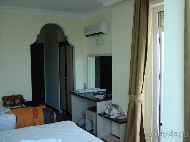 фото Merlin Beach Hotel