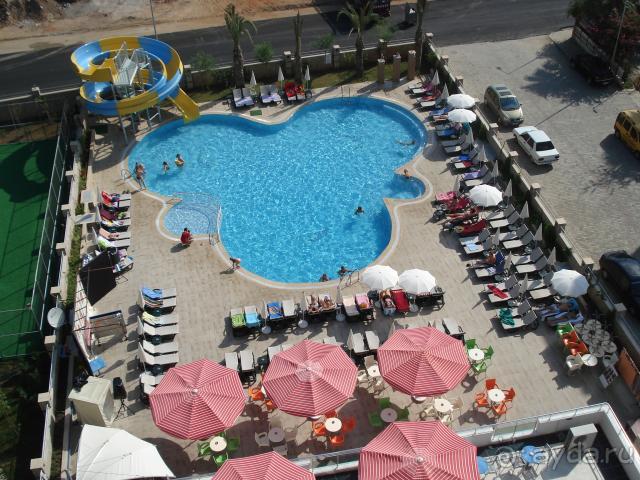 фото Merlin Beach Hotel