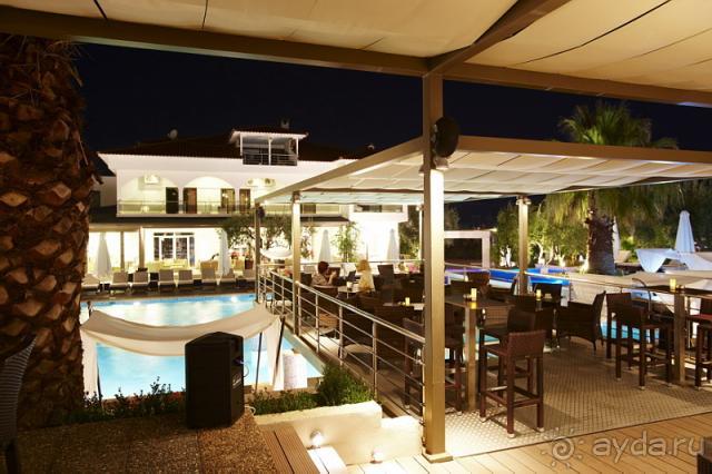 Столовка ночью