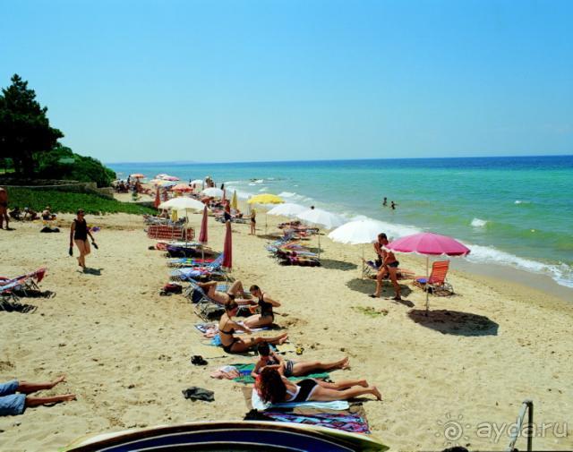 фото Portes Beach