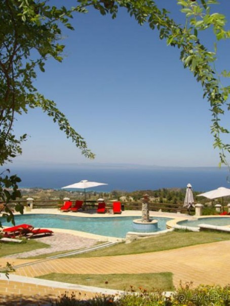 Akritas Ev Zin Villas & Suites