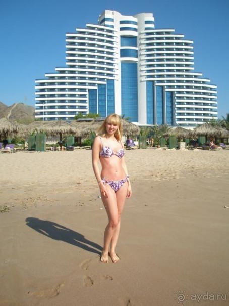 Hotel for reach people