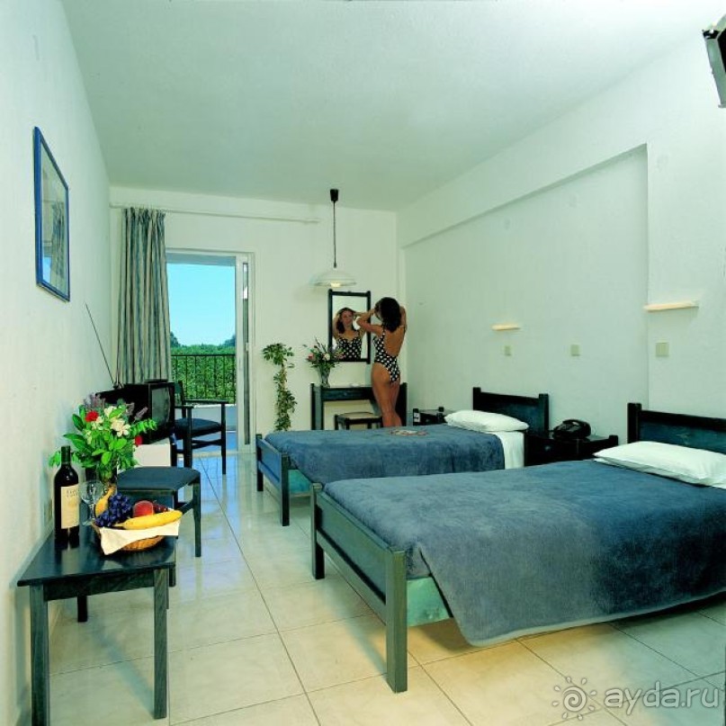 фото Portes Beach