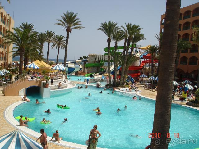 Вид на аквапарк