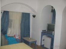 Посредственная 4-ка с огромной лысой и неудобной территорией