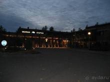 Ночь. Вид на отель