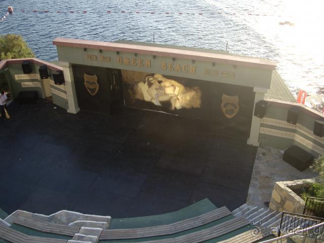 отель идет на 3 зведы с плюсом за территорию