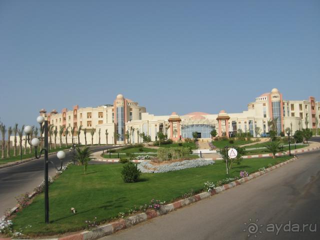 фото Serenity Alpha Beach