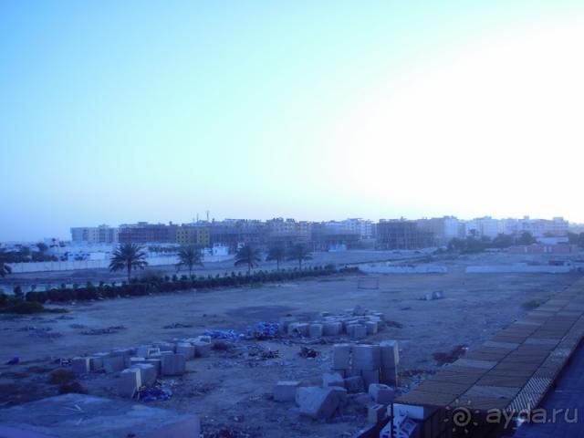 Ни моря, ни пляжа.Рады что вернулись домой.