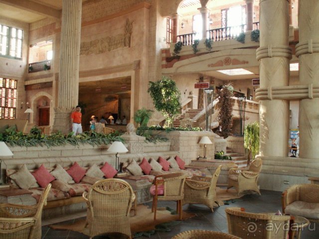 Холл ресепшена