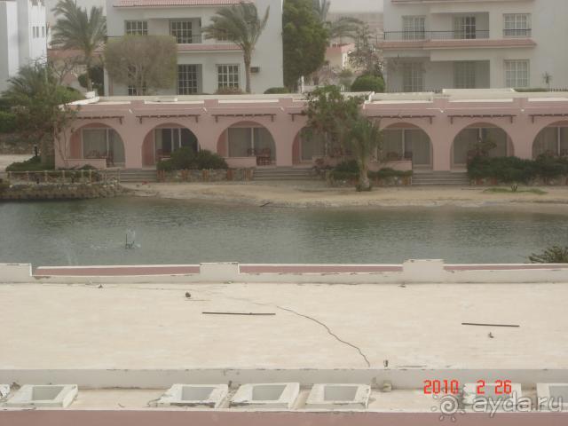 лагуна-бунгало