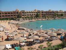 Всем не угодить, а мне очень понравился отель!